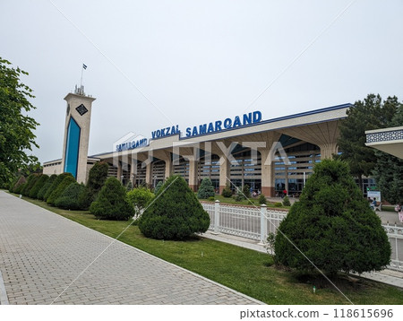 Samarkand Station Station Building 118615696