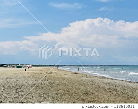 Rocky beach and crystal turquoise water of Ionian Sea in Albania. 118616031