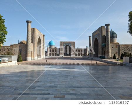 Samarkand Registan Square 118616397