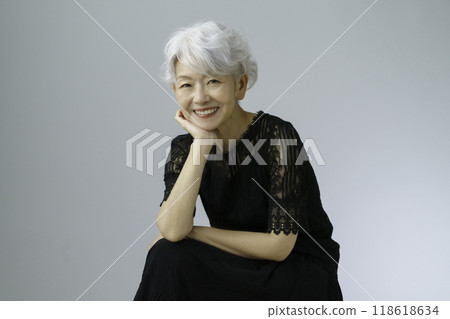 Portrait of a senior woman with grey hair Portrait of a senior woman with grey hair 118618634