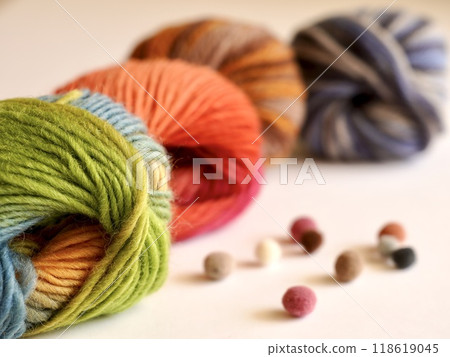 Colorful yarn and miscellaneous goods 118619045
