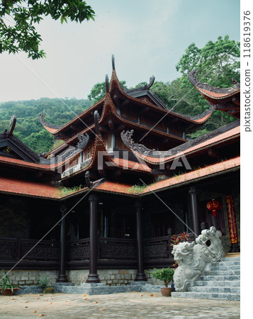 Vietnamtemple in the jungle 118619376