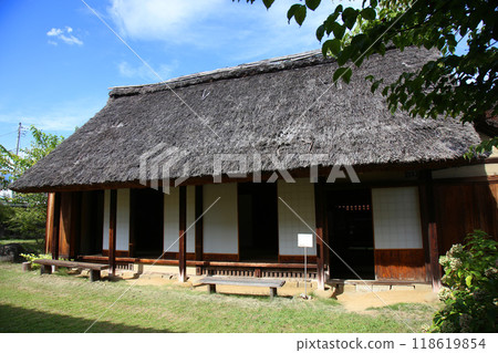 Former Takano Family Residence (Licorice House) Hut 118619854
