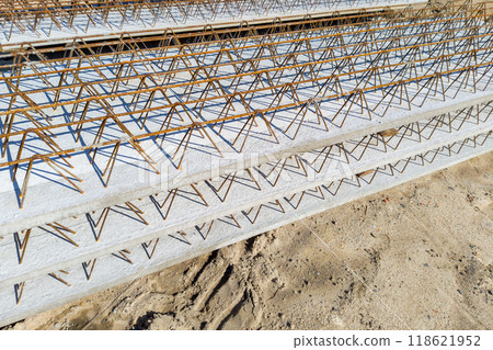 Reinforced prefabricated concrete slab at construction site 118621952