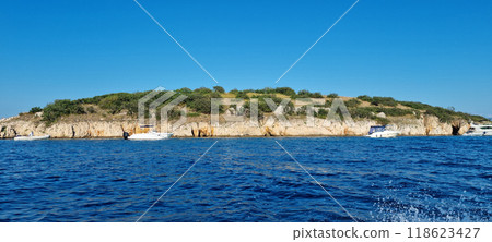 Mali Plavnik Mali Plavnik 118623427