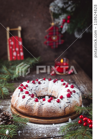 Homemade christmas cake 118624828