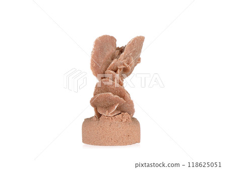 Sand sculpture in abstract form on white background. 118625051