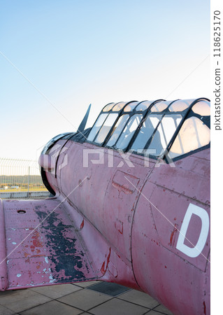 Model of an old airplane side view. 118625170