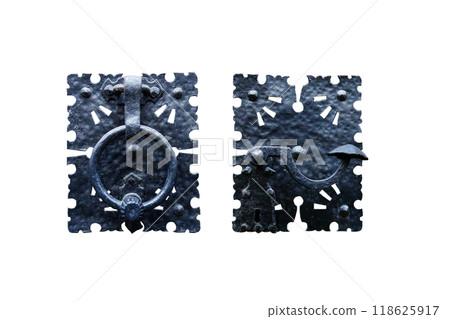 old iron door handle on white background old iron door handle on white background 118625917