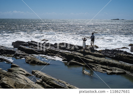 Rough seas at Ikubosaki, Choshi, Chiba Prefecture 118627681
