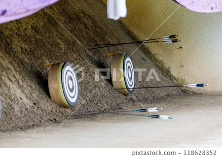 弓道 | 未擊中目標的箭 弓道 | 未擊中目標的箭 118628352