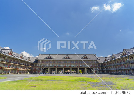 Tenrikyo Church Headquarters, in front of the separate seating area 118629622