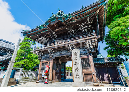 Tokyo Shibamata Taishakuten Temple Nitenmon Gate Tokyo Shibamata Taishakuten Temple Nitenmon Gate 118629842
