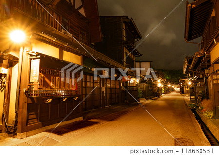 Hida Takayama old townscape at night 118630531