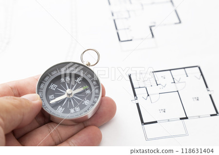 Floor plan and compass Floor plan and compass 118631404