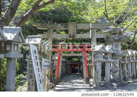 Nara, Chogosonshiji Temple, Kenyoroido Passage 118632540
