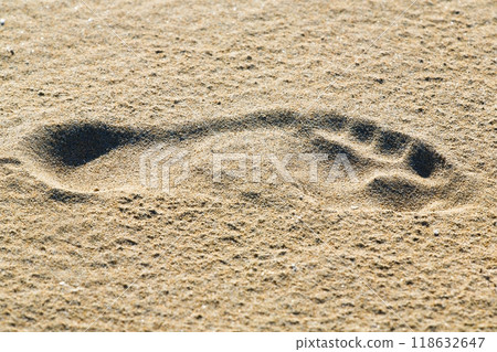 Texture beach sand with footsteps 118632647