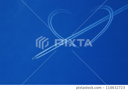 Beautiful blue sky and clouds background 118632723