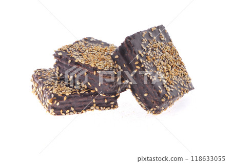 Tasty cookie and cakes isolated on white background Tasty cookie and cakes isolated on white background 118633055