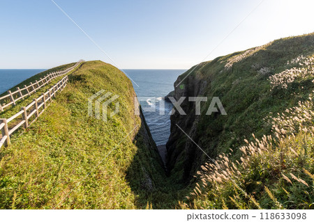 V-shaped valley at Namida Cape in Hokkaido 118633098