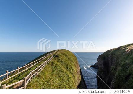 北海道浪田岬V字形山谷 北海道浪田岬V字形山谷 118633099