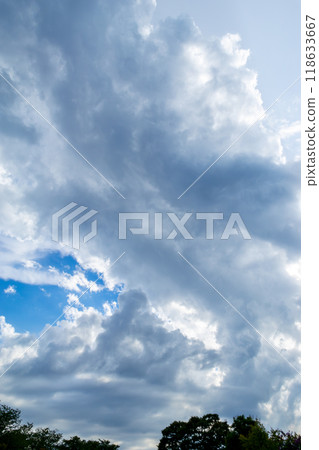 多雲天空　 118633667