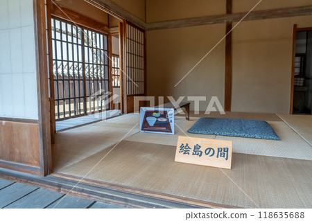 The Eshima Room of the Eshima Enclosed House, a replica of the building that remains in Takato, Ina City, Nagano Prefecture 118635688