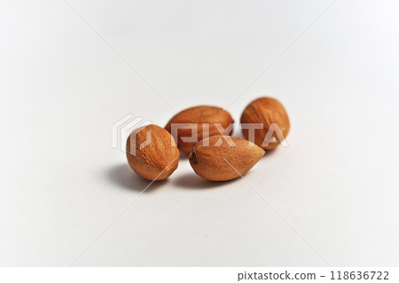 Kaya fruit (autumn, September) Kaya fruit (autumn, September) 118636722