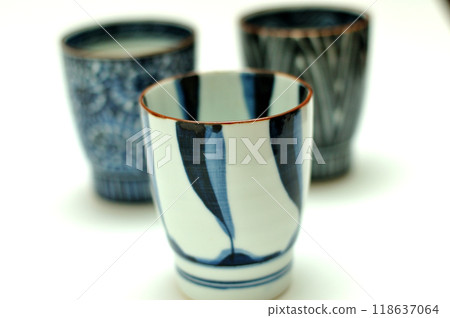 Tako arabesque Arita ware teacup Tako arabesque Arita ware teacup 118637064