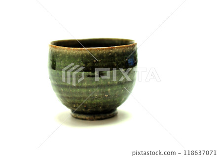 Oribe ware pumping hot water 118637071