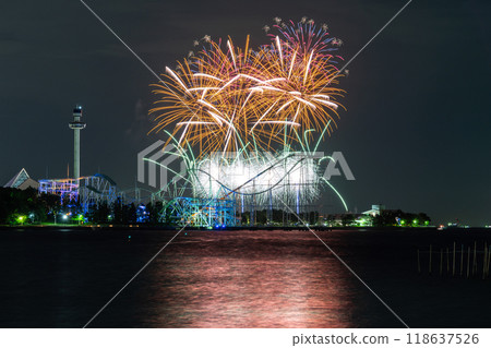 Kanagawa Prefecture: Hakkeijima Fireworks Symphony - Fireworks display over the sea Kanagawa Prefecture: Hakkeijima Fireworks Symphony - Fireworks display over the sea 118637526