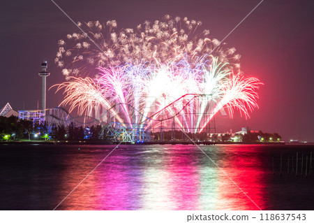 Kanagawa Prefecture: Hakkeijima Fireworks Symphony - Fireworks display over the sea 118637543