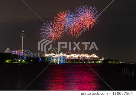 Kanagawa Prefecture: Hakkeijima Fireworks Symphony - Fireworks display over the sea 118637564