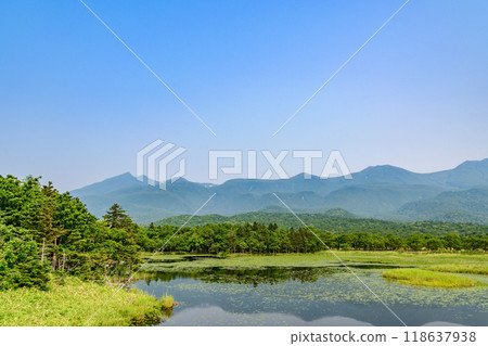 Walk around the spectacular Shiretoko Five Lakes Walk around the spectacular Shiretoko Five Lakes 118637938