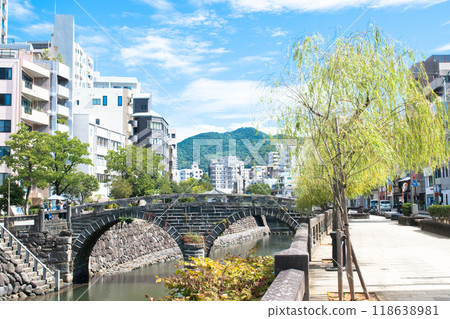 Spectacles Bridge seen from the sidewalk Spectacles Bridge seen from the sidewalk 118638981