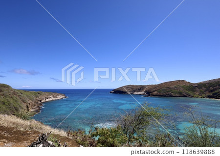 恐龍灣的珊瑚礁與蔚藍的大海 6 118639888