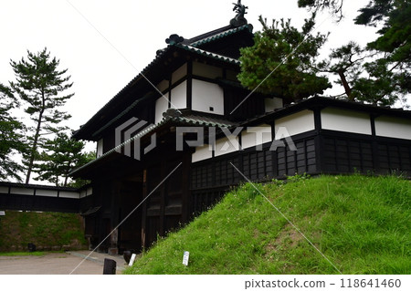 Hirosaki Castle 208 Sannomaru Otemon Gate 118641460