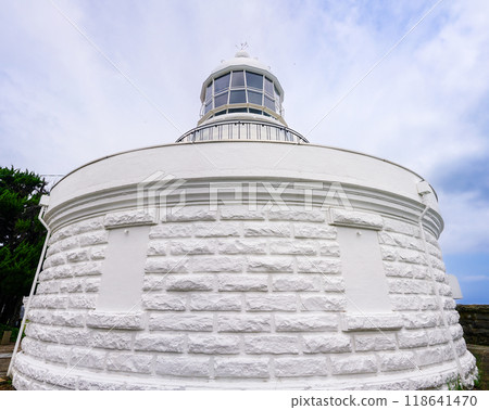 Mihonoseki Lighthouse, the oldest in Sanin region, jutting out into the Sea of Japan (Matsue City, Shimane Prefecture) 118641470