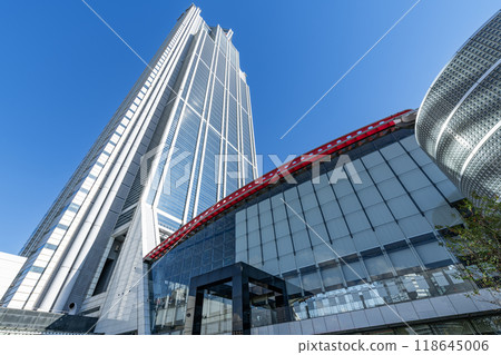 晴天時位於大阪市住之江區的大阪府咲島政府大樓（咲島宇宙塔） 118645006
