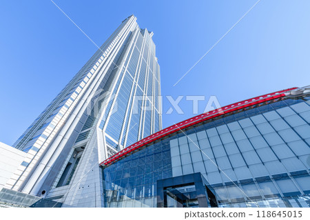 晴天時位於大阪市住之江區的大阪府咲島政府大樓(咲島宇宙塔) 晴天時位於大阪市住之江區的大阪府咲島政府大樓(咲島宇宙塔) 118645015