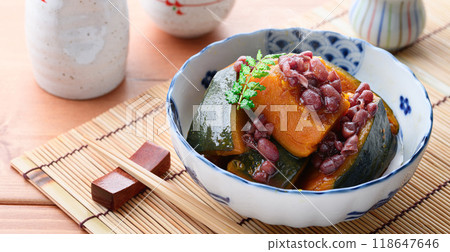 Local cuisine: Pumpkin cousin stew (cousin stew) 118647646
