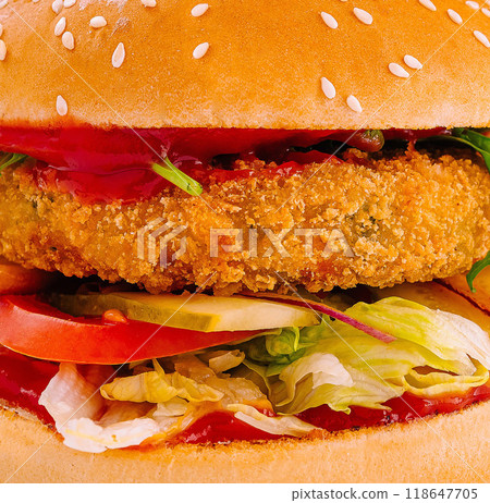 Crispy chicken burger close up 118647705