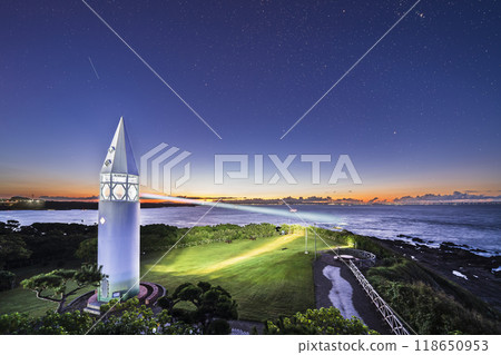 神奈川縣城島公園夜景、「粟崎燈塔」與星空【神奈川縣三浦市】 神奈川縣城島公園夜景、「粟崎燈塔」與星空【神奈川縣三浦市】 118650953