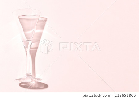 Cocktail glass, cup, glass 118651809