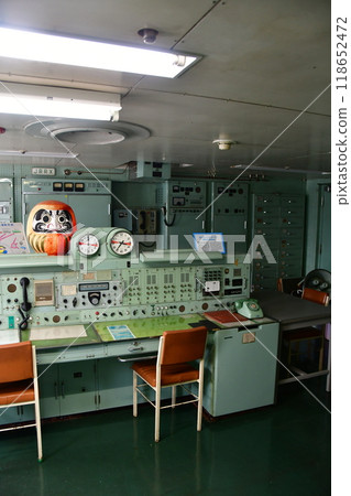 Hakkoda Maru 075 Control Room Hakkoda Maru 075 Control Room 118652472