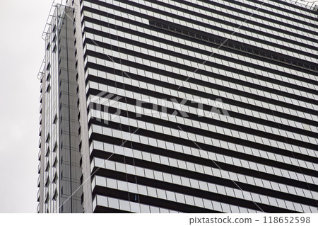 Modern office building. Architectural detail of modern building. Business concept of successful industrial architecture. 118652598