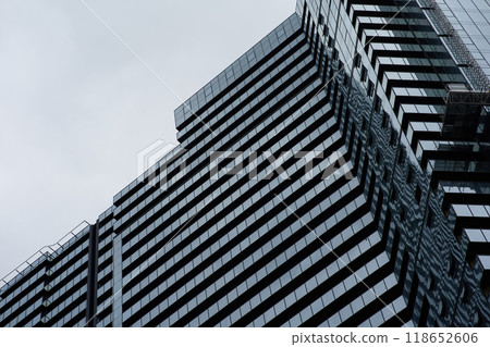 Modern office building. Architectural detail of modern building. Business concept of successful industrial architecture. 118652606