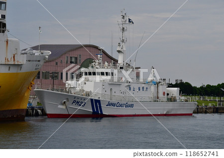Japan Coast Guard patrol vessel PM-23 Oirase 13 118652741