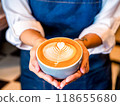 Latte Art Barista 118655680