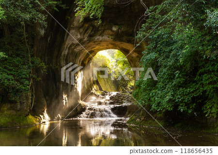 <Chiba Prefecture> Kameiwa Cave and Heart-Shaped Light 118656435